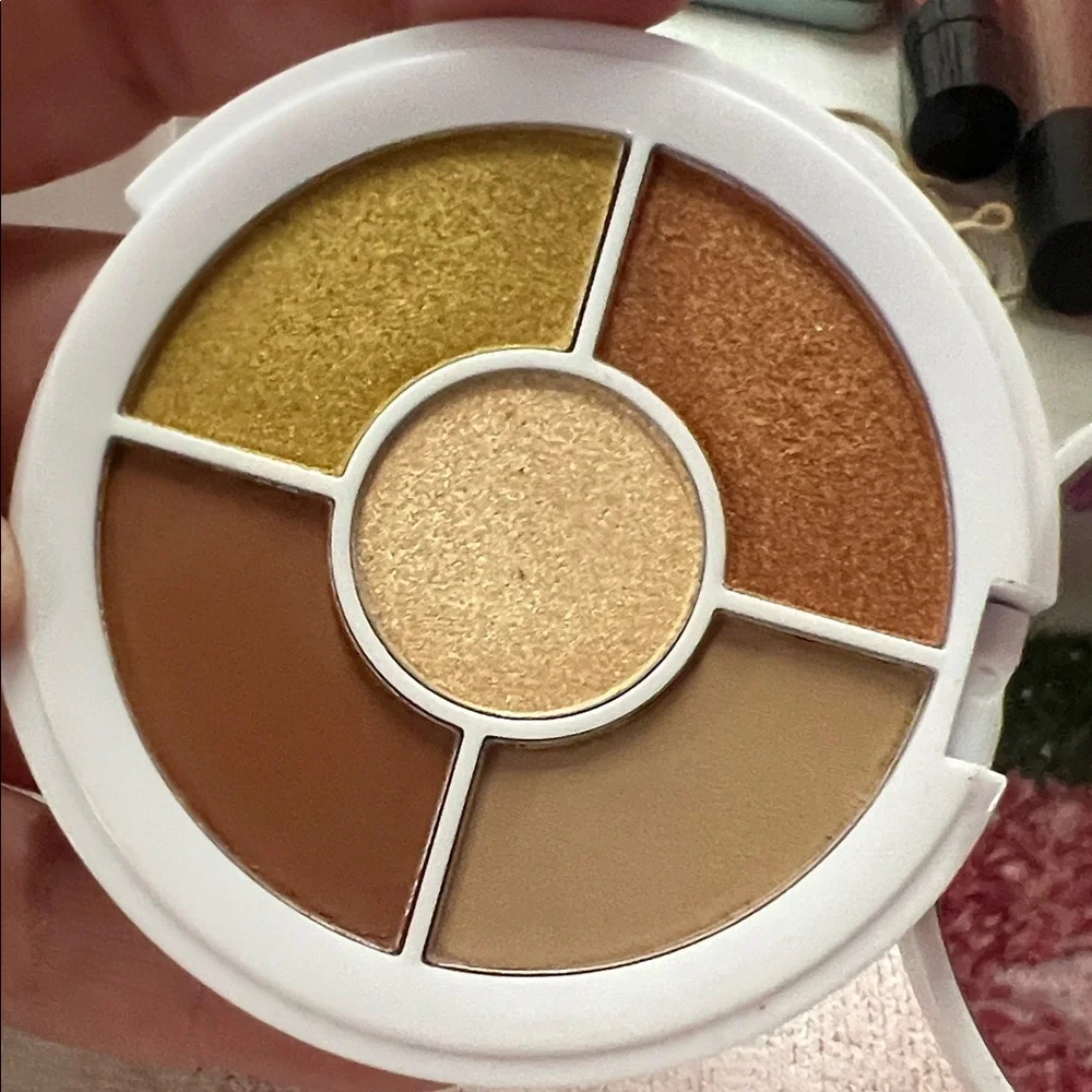 Donut makeup pallets